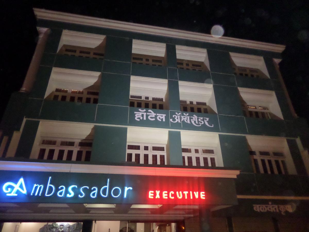 Hotel Ambessador Executive Solapur Eksteriør billede