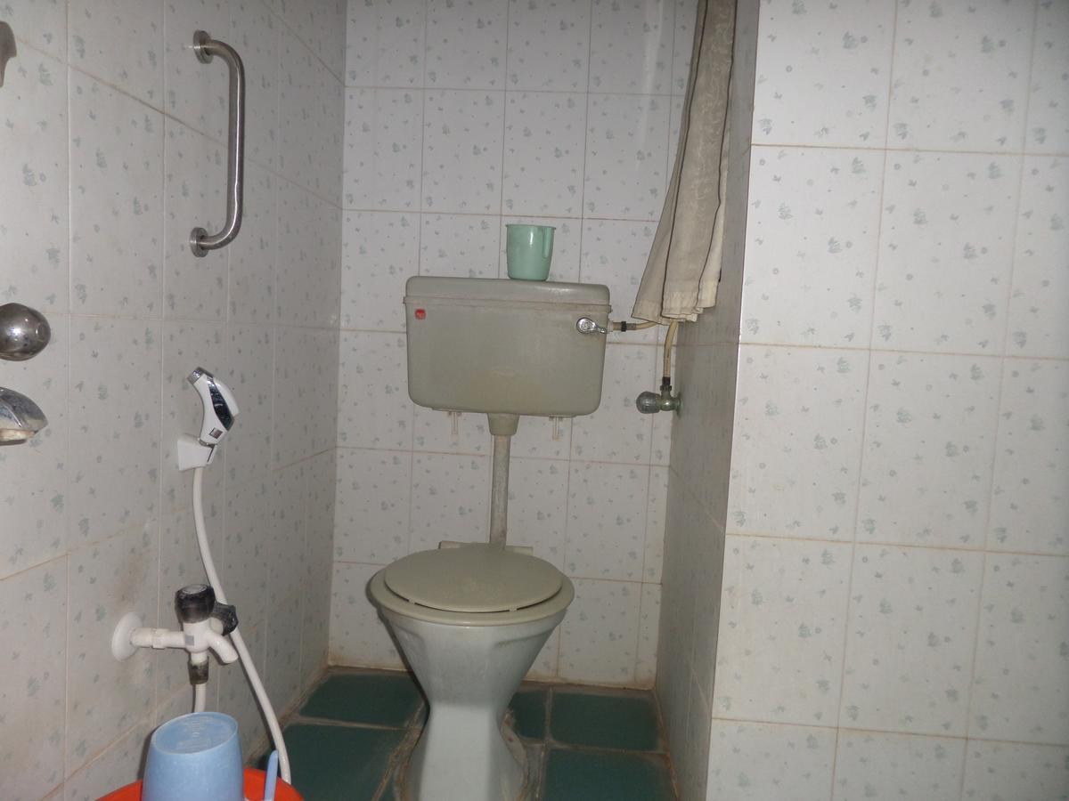 Hotel Ambessador Executive Solapur Eksteriør billede